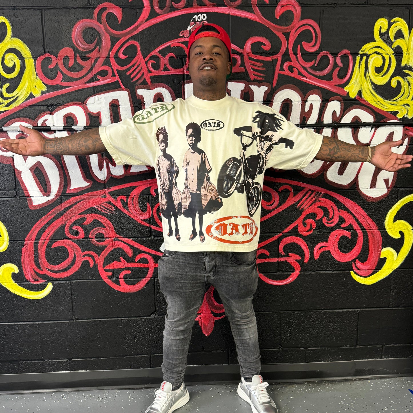 "THE SUMMER BREAK" ART MUSEUM TEE